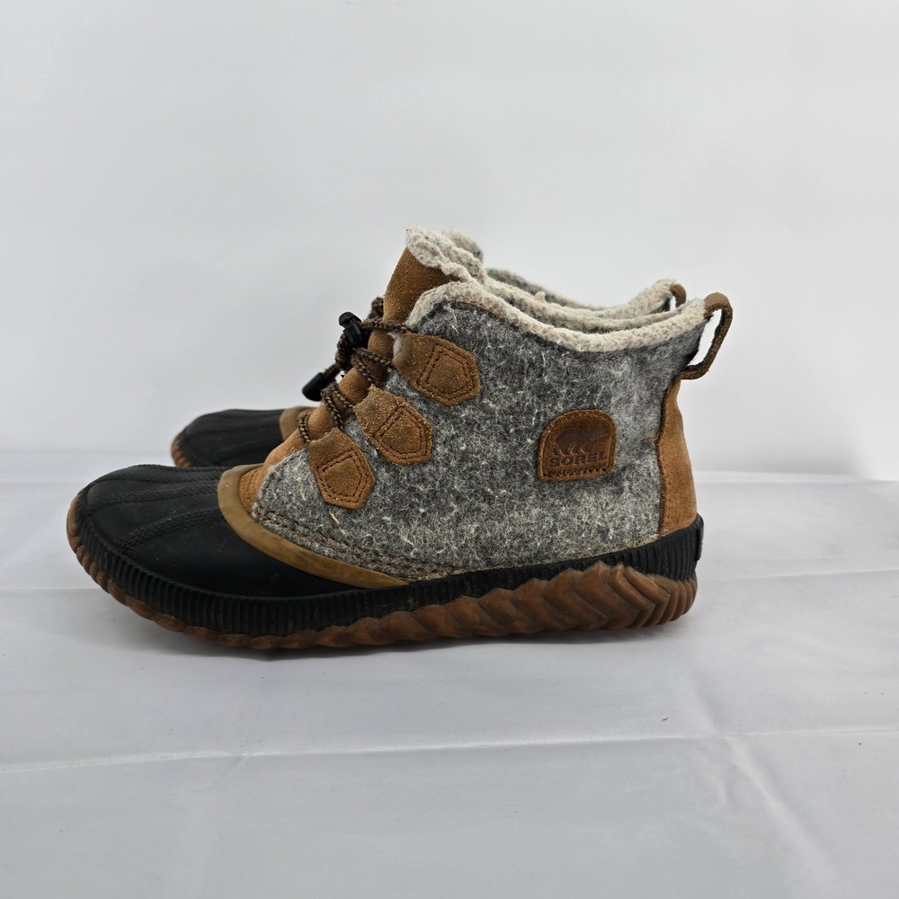 Sorel Out N About Plus Gray Felt‎ Tan Suede Waterproof Duck Boots Mens 7